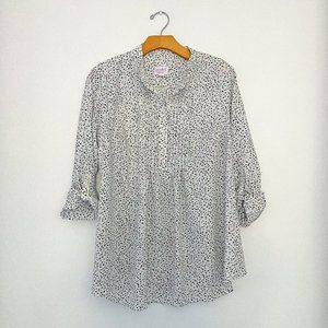 COPY - Ingrid and Isabel maternity Tie Back Pin tuck Blouse Size S